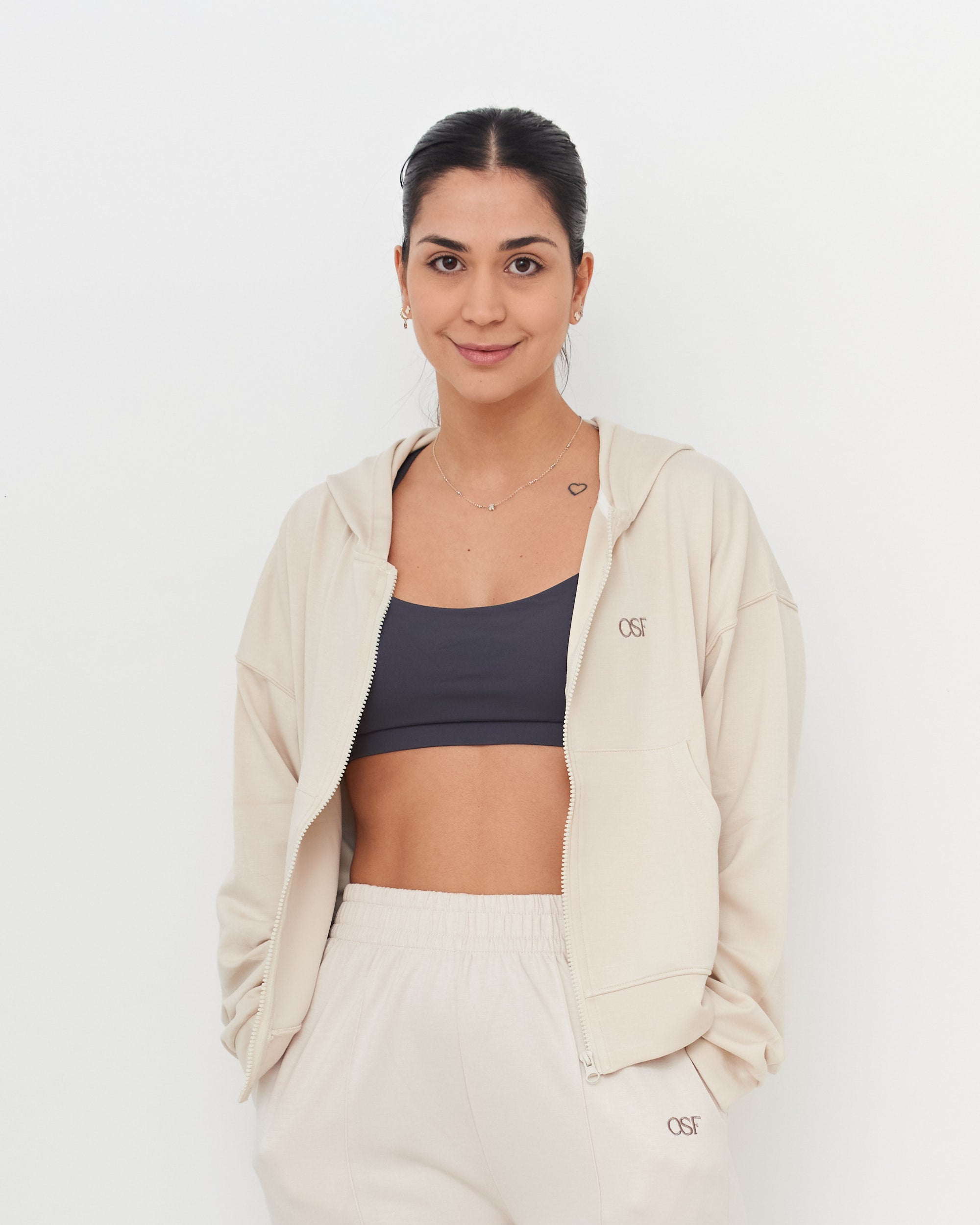 Aura Hoodie Arena